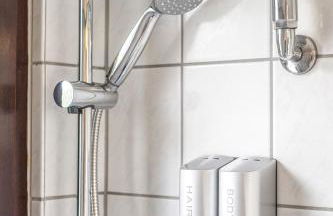 Mehr Platz als im Hotel - Ruhig & Zentral, Parkplatz, WLAN, Arbeitsplatz - Foto 17