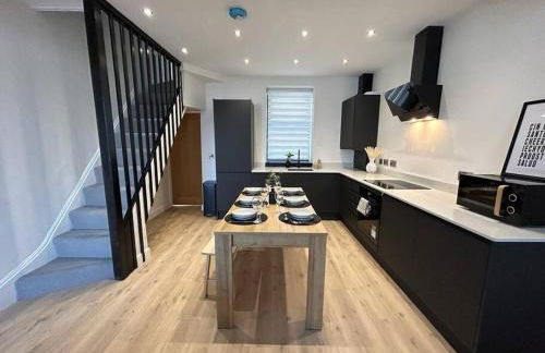 Caernarfon modern townhouse Snowdonia - Photo 10