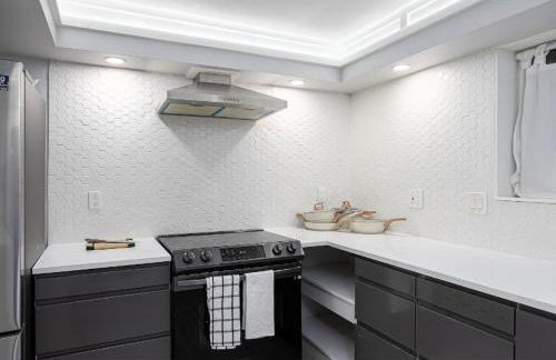 Secluded Gem w-Movie Theater Near Soccer Stadium - Foto 11