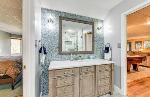 Lake Norman Retreat with Dock, Game Room and Hot Tub - Foto 28