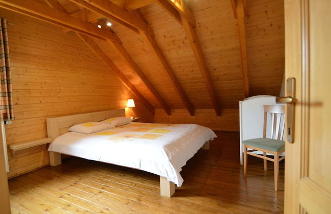 Affluent Chalet in Septon with Whirlpool, Sauna, Hot Tub - Photo 27