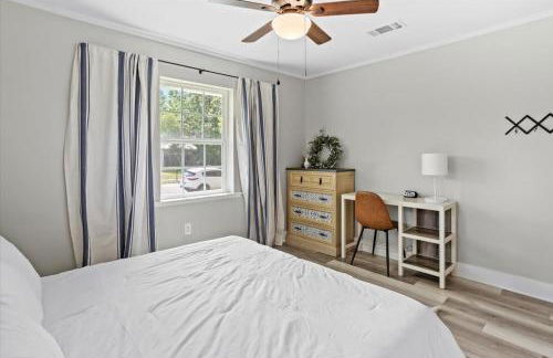 Ranch Home Gem 5BR Home Sleeps 12 with Game Room - Foto 28