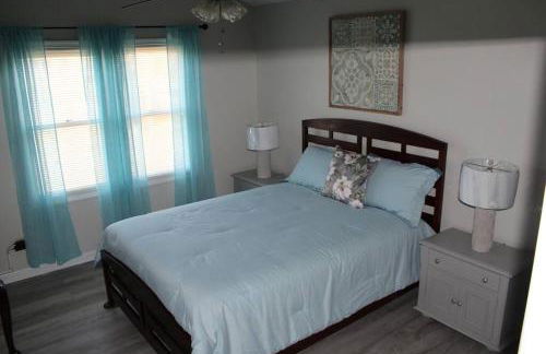 Cheerful 2-Bedroom, 2 bath with private parking - Foto 5