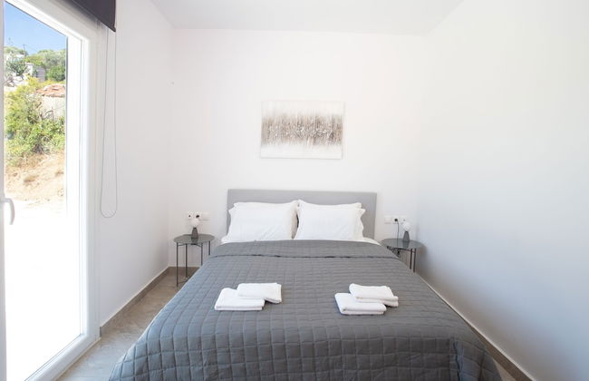 3-bed Villa in Palaioloutra With Private Pool - Foto 2