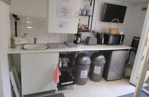 Hidden Treasure-Netflix and Wi-Fi-Basement flat - Foto 5