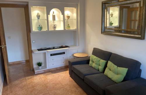 Luninoso y práctico apartamento en el centro con amplio parking incluido - Photo 10