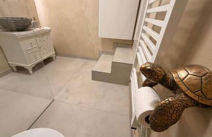 Forest View, ganzes Haus 100qm, 2 Schlafzimmer, 2 Bäder, Badewanne, Garten & Terrasse - Photo 36