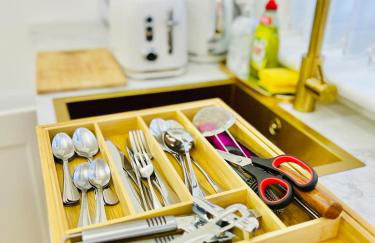 Hayaat Cottage, Cosy New Studio, great London link - Foto 7