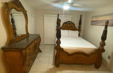Cozy 3-BR Villa in Sun n Lake - Foto 17