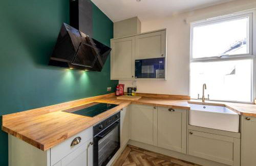 Newly Renovated Chandos Gardens by Prescott Apartments - Foto 4