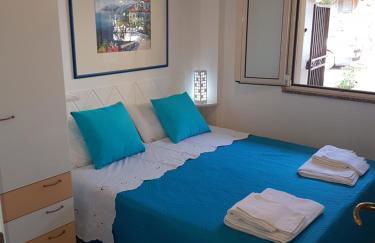 My Little House - appartamento con patio e parcheggio privato a 5 minuti dalla spiaggia e dal centro - Foto 9