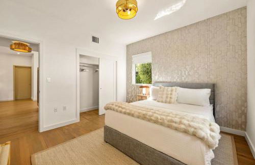 Lux Designer Apt 2BR and 2BA in the Heart of MIA Beach - Foto 10