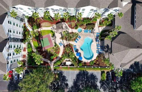 Condo near Disney Springs-Free shuttle to Parks - Foto 60