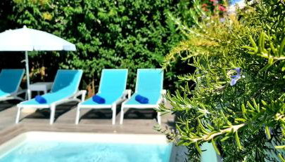 The Central Villa - Kassiopi Corfu Villas - Foto 2, Garden, sunbed