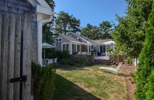 Designed for vacation Easy 0 3 mi walk to Grey Neck Beach - Photo 28