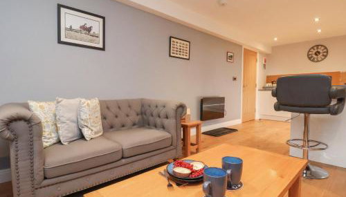 Premier, Transit & Lady Hilda Engine Shed - Foto 5