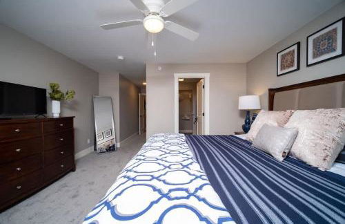 Spacious 2 bed Condo with Office - Foto 4