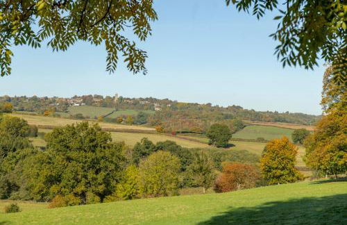 Beautiful Cottage With Stunning Views in Box - Foto 17