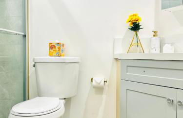 LA Modern Street View Glass Window 2BR - Foto 9