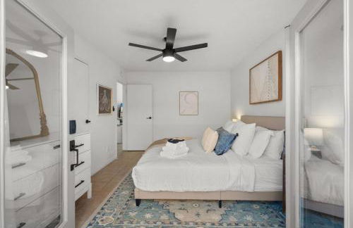 The Palm House by Coastline Vacation Rentals - Foto 28