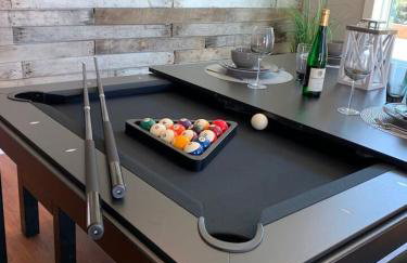 Eclipse Hot tub and billiards in Downtown Geneva - Foto 5