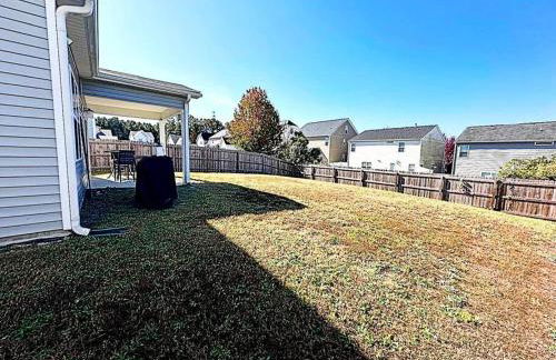 Simple Elegant Single Family Home DT Raleigh - Foto 48