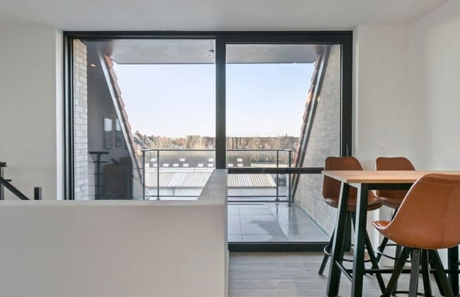 Spacious 3 Bedroom Apartment With Private Garage - Foto 24