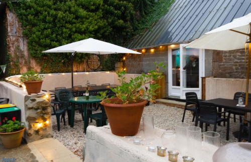 House - Sleeps 6 - Parking - Garden - Photo 9