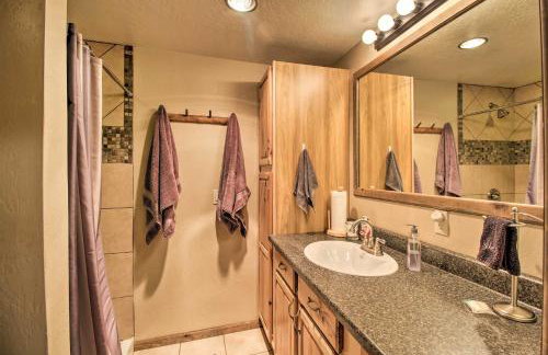 Deck and Grill Pet-Friendly Lakeside Cabin - Foto 20