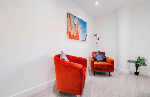 Luxurious 1 Bed Serviced Apartment with Wi-Fi - Photo 12