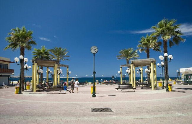 Luxury 2 Bedroom Apartment by the Sea - Foto 11