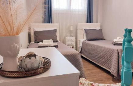 MGE Luxury house with pool - Photo 34