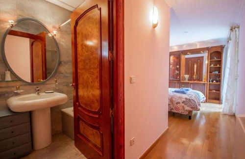 Villa Luxueuse, 2 piscines, spa et salle de sport, 5 chambres, 4 salles de bain - Foto 36