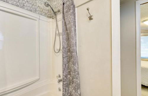 Waterfront Home with Dock in South Grand Lake! - Foto 18