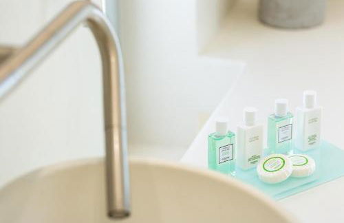 La Casa di Mare, Luxury Beach Front Villa with Private Pool, Whirlpools & Sauna, By ThinkVilla - Foto 43