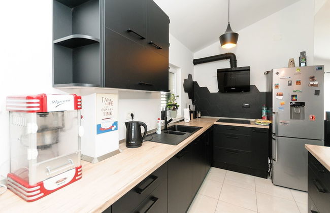 Luxury Villa With Heated Pool, Terrace, and Outdoor Amenities for Relaxation - Foto 13