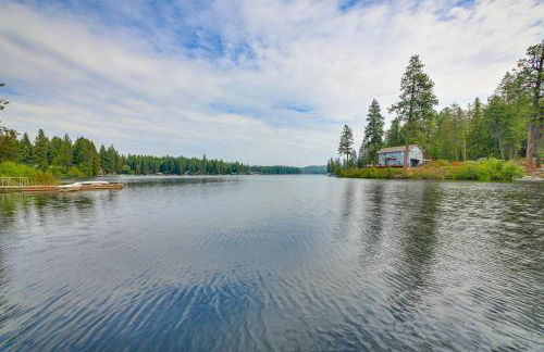 Steps to Sacheen Lake Cute Studio Cabin with Deck - Foto 25