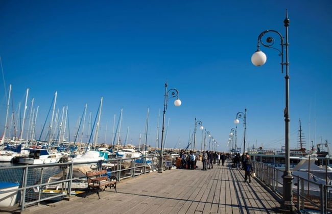 2 bed Apartment Overlooking Pool - Oroklini - Foto 19