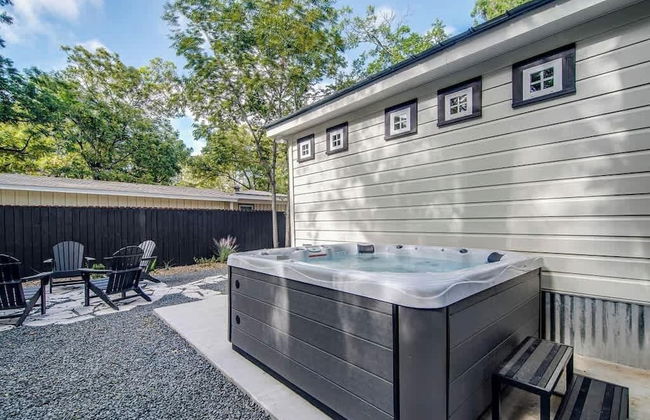 Southern Charm - Near Main With Hot Tub - Foto 13