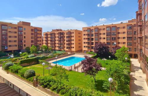 JMC New Suite Madrid Airport - Photo 18