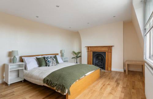 Parea Living - Spacious 4 Story House, Families, Big Groups - Foto 31