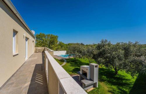 Villa Nonna Novigrad by Istriaselect Villas - Photo 17