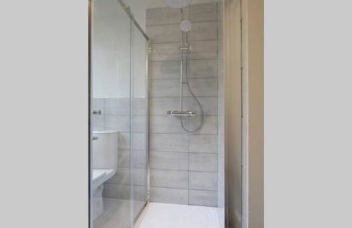 Lovely Spacious Cottage Near The Coast - Foto 3