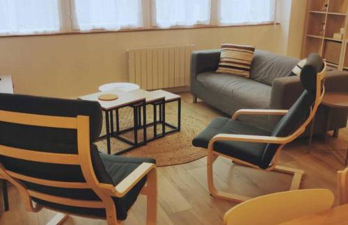 Cœur de ville, spacieux appartement rez de jardin - Photo 5