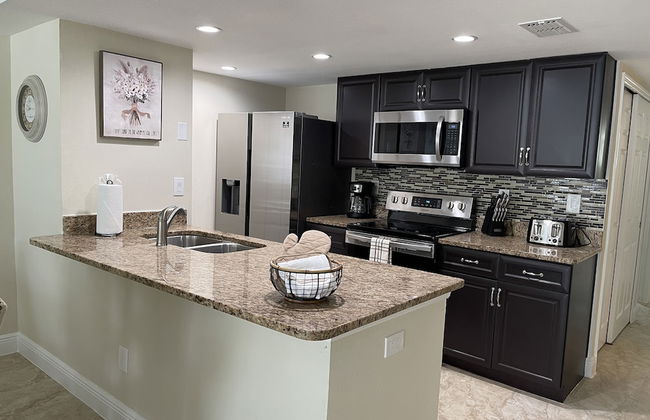 LOVELY LUXURY APARTMENT CLOSE DISNEY - Foto 11