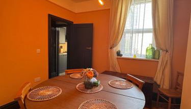 Spacious 3 bedroom house - Brecon Beacons - HERITAGE TOWN - Foto 4