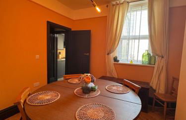 Spacious 3 bedroom house - Brecon Beacons - HERITAGE TOWN - Foto 4