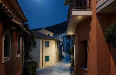 Mponanos' Family House - Photo 18