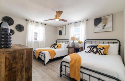 Family friendly & 5-mins to downtown Graham - Foto 3