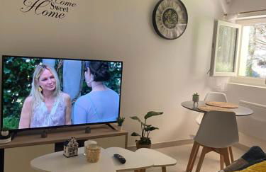 Chez Julie petit appartement une chambre rez jardin maison - Foto 1